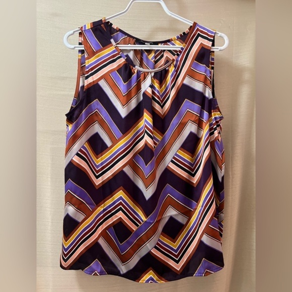 ⚫️ BOGO Nine West Chevron Patterned Sleeveless Top Size Large - Picture 1 of 7